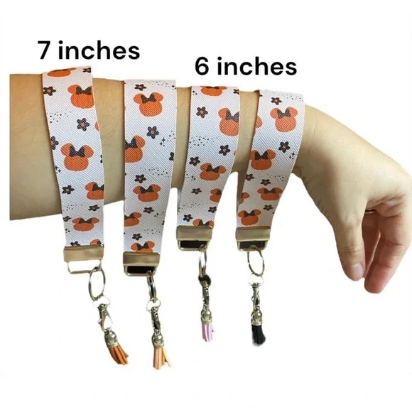 Fall Pumpkin Minnie Themed Faux Leather Keychain (price is for 1) - Picture 3 of 4